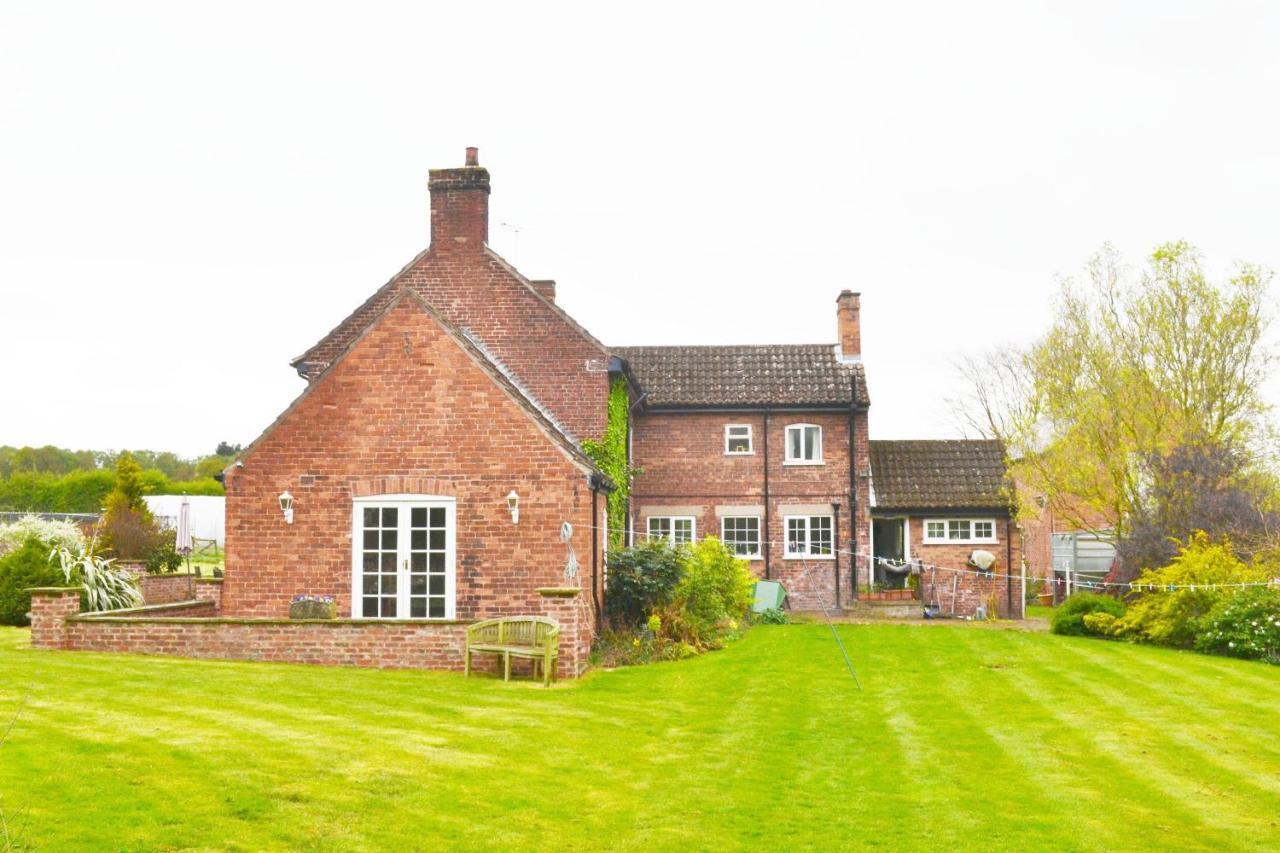 Clumber Lane End Farm Acomodação com café da manhã Worksop Exterior foto