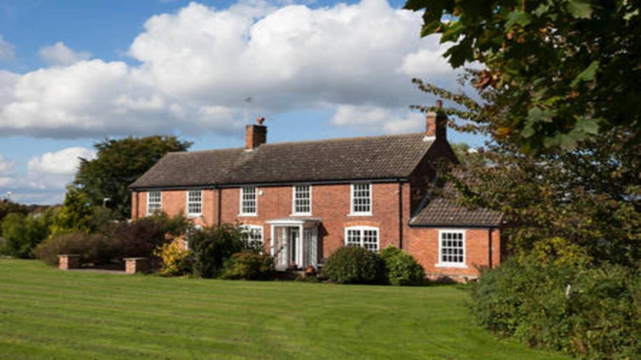 Clumber Lane End Farm Acomodação com café da manhã Worksop Exterior foto